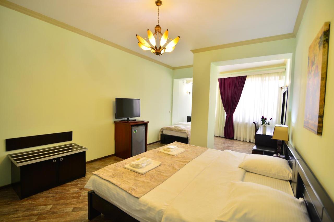 טביליסי Hotel Blissdom מראה חיצוני תמונה